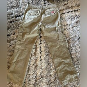 Women’s cargo pants size 8 regular